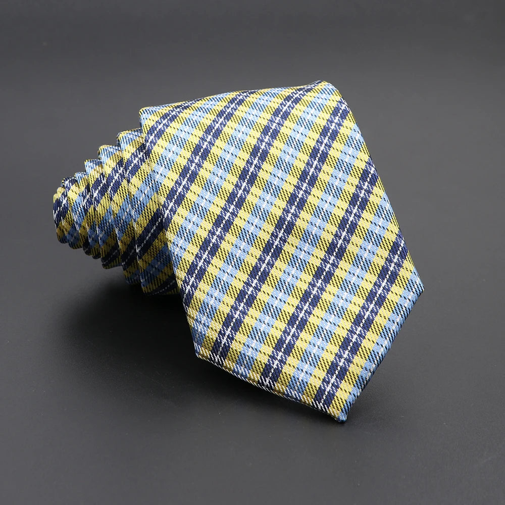 We are presenting our new Jacquard Woven Necktie for Men—a classic plaid polyester tie, perfect for weddings, business events, parties, and formal gatherings. This refined accessory adds sophistication to any suit.