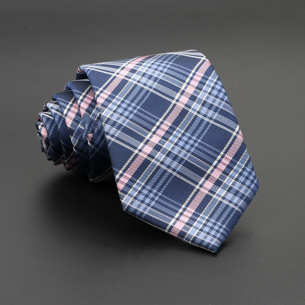 We are presenting our new Jacquard Woven Necktie for Men—a classic plaid polyester tie, perfect for weddings, business events, parties, and formal gatherings. This refined accessory adds sophistication to any suit.