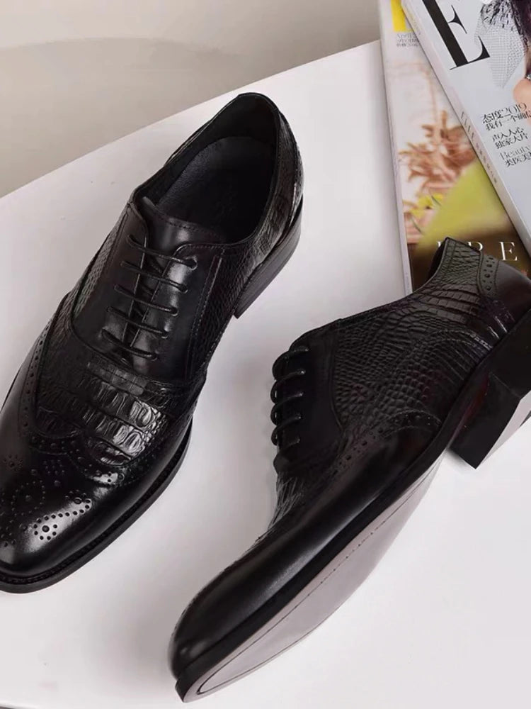 Men's Casual Brogue Oxford Shoes: Retro Crocodile Leather, Formal Spring and Autumn 2022. Stylish and versatile, perfect for both casual and formal wear. Ideal for fashion-forward men seeking comfort and elegance.