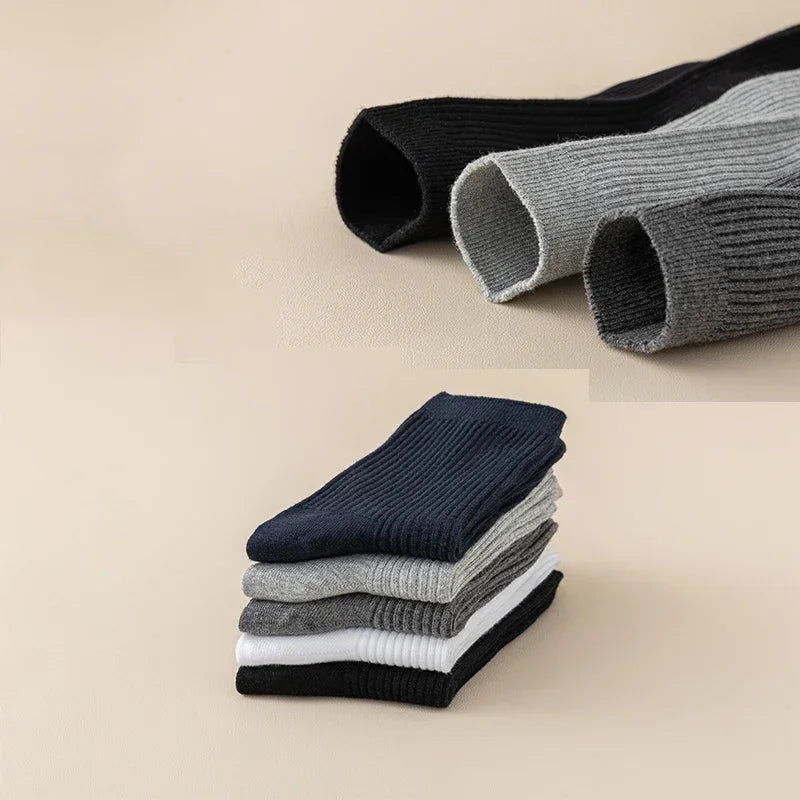 Embrace the comfort and style of these 100% cotton men's socks. Perfect for casual or business wear, these breathable, deodorant socks will keep you feeling fresh on all your winter travels.