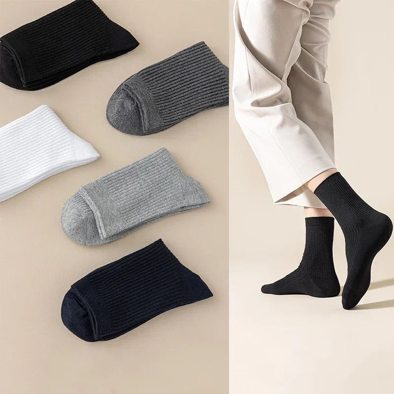 Embrace the comfort and style of these 100% cotton men's socks. Perfect for casual or business wear, these breathable, deodorant socks will keep you feeling fresh on all your winter travels.