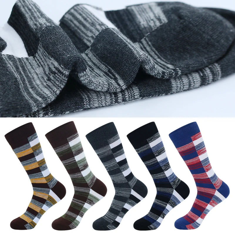 Elevate your wardrobe with our high-quality, plus-size striped combed cotton crew socks – available in a set of 5 pairs!