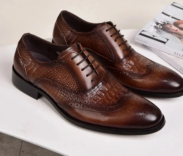 Men's Casual Brogue Oxford Shoes: Retro Crocodile Leather, Formal Spring and Autumn 2022. Stylish and versatile, perfect for both casual and formal wear. Ideal for fashion-forward men seeking comfort and elegance.