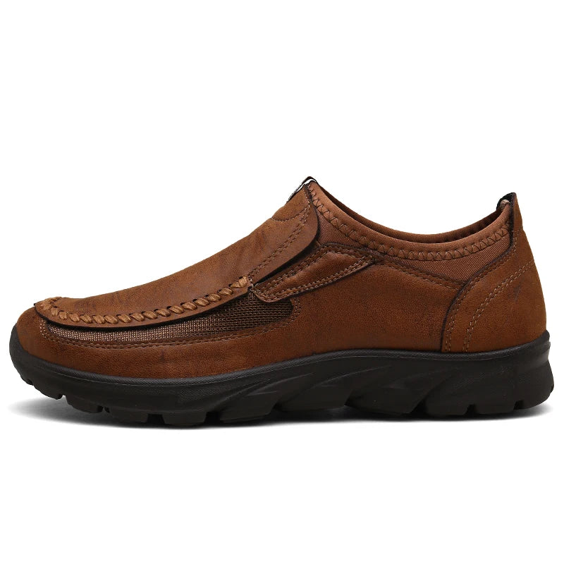 "Step into timeless style and comfort with our leather men's casual shoes. Our brand men's loafers moccasins are designed for breathability and easy slip-on wear, perfect for all your adventures. Available in plus sizes 39-48